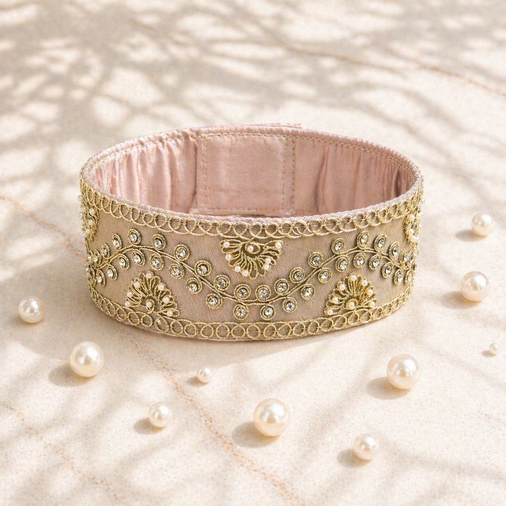 Royal Garden Wide Embroidered Collar — Long Neck Breeds